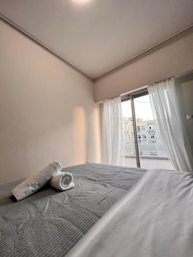 Feel Like Home Concert Hall Apartment - Sem Атина Екстериор снимка